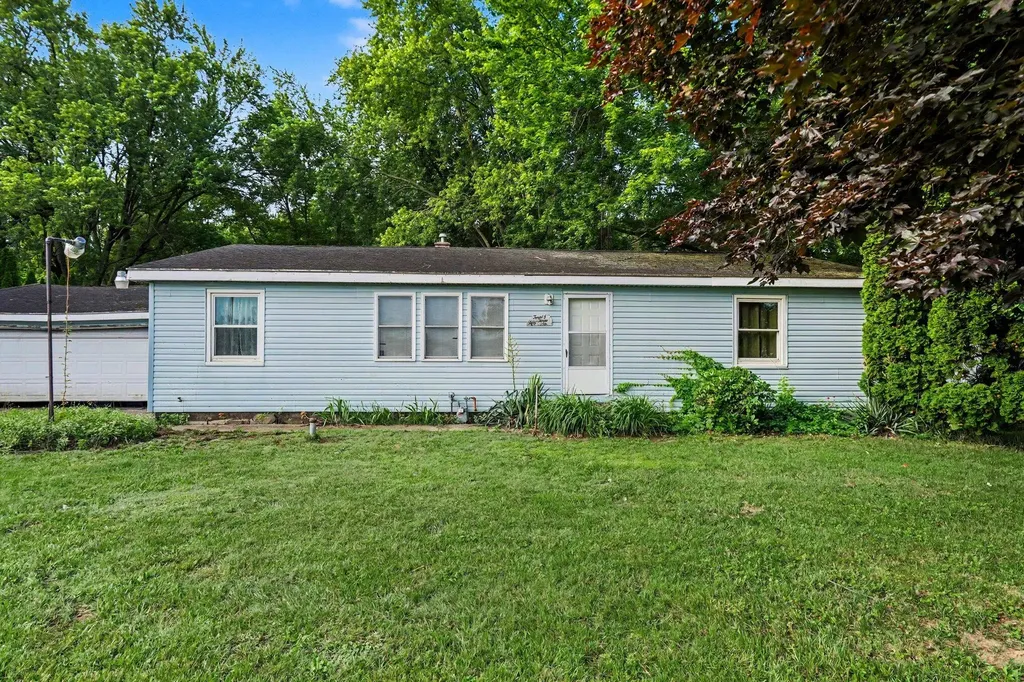 2356 E Napier Avenue Benton Charter Township MI 49022