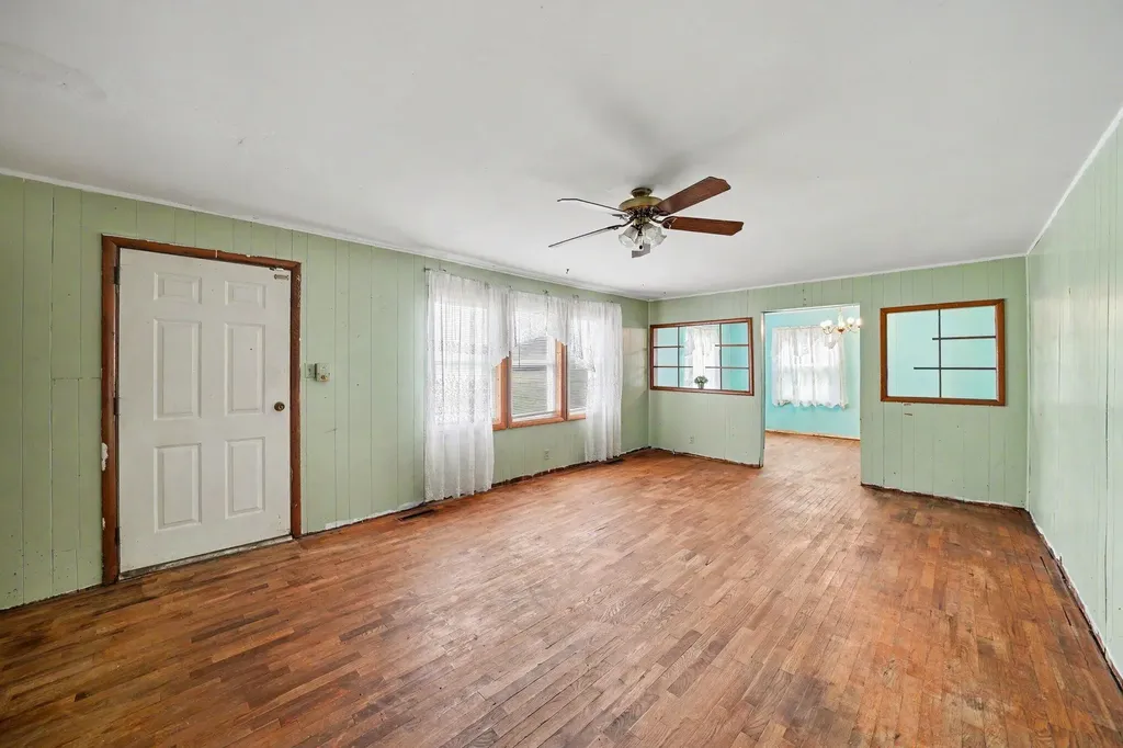 2356 E Napier Avenue Benton Charter Township MI 49022