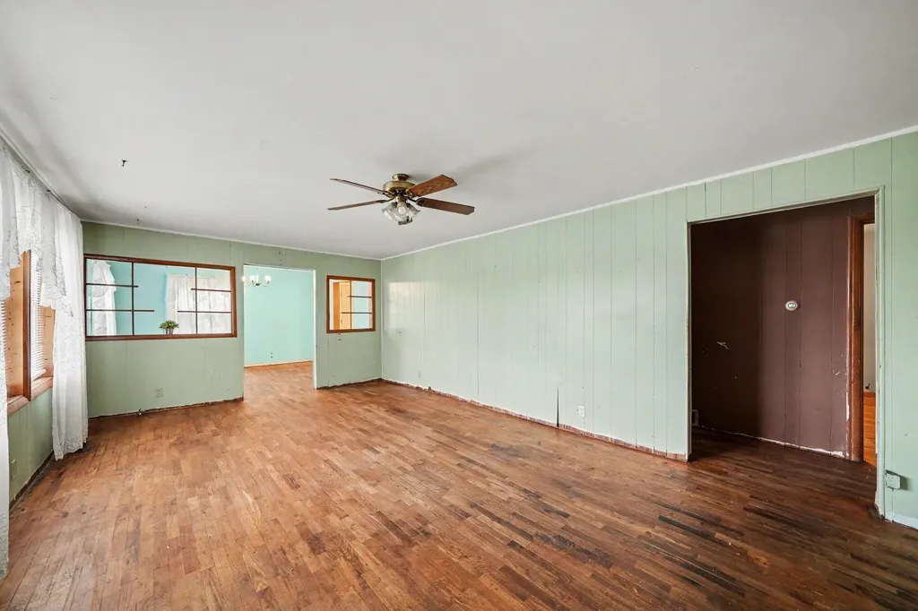 2356 E Napier Avenue Benton Charter Township MI 49022
