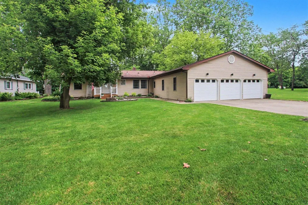 46896 Meadow Lane Hamilton Township MI 49045