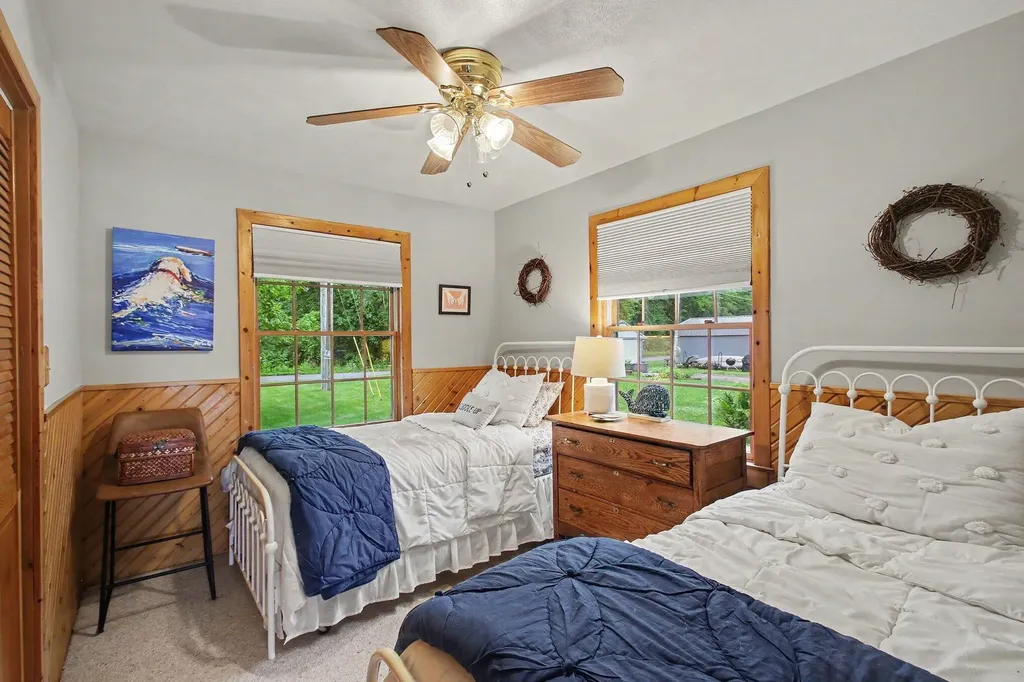 46896 Meadow Lane Hamilton Township MI 49045