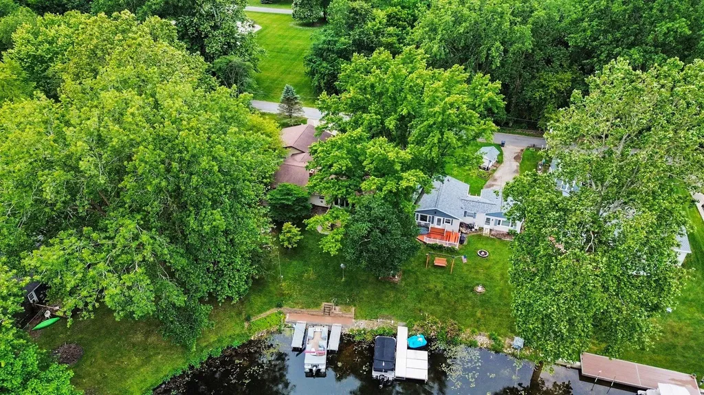 46896 Meadow Lane Hamilton Township MI 49045