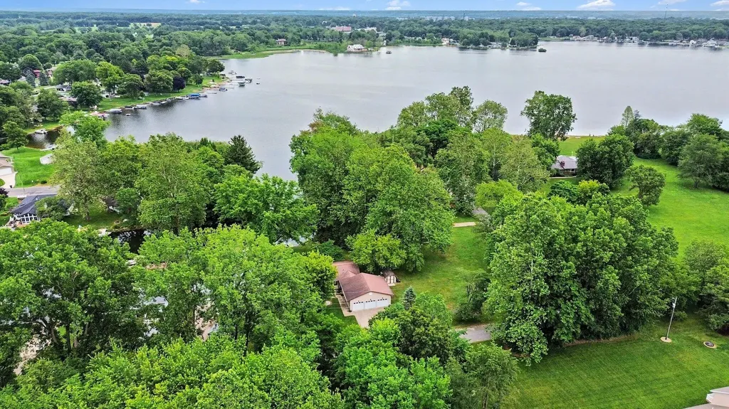 46896 Meadow Lane Hamilton Township MI 49045