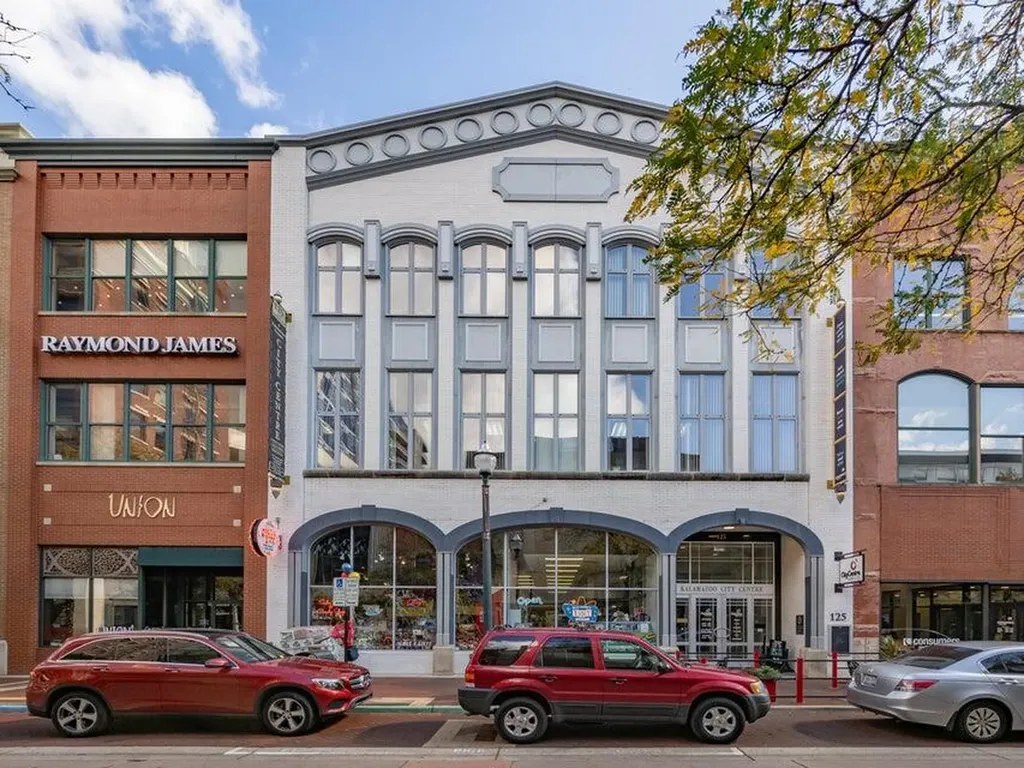 125 S Kalamazoo Mall Kalamazoo City MI 49007