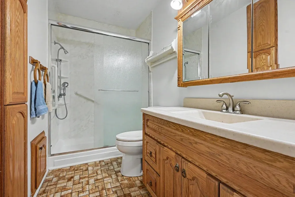 203 Dundee Drive Emmett Charter Township MI 49014
