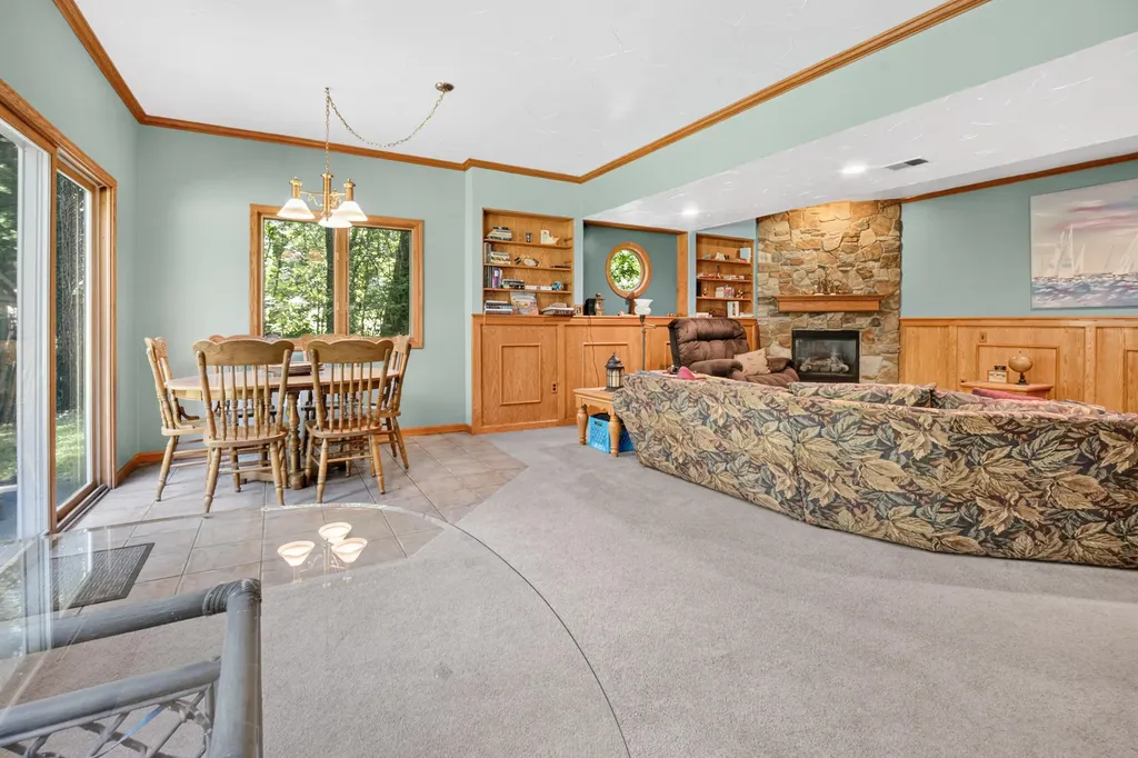 7750 N 32nd Street Richland Village MI 49083