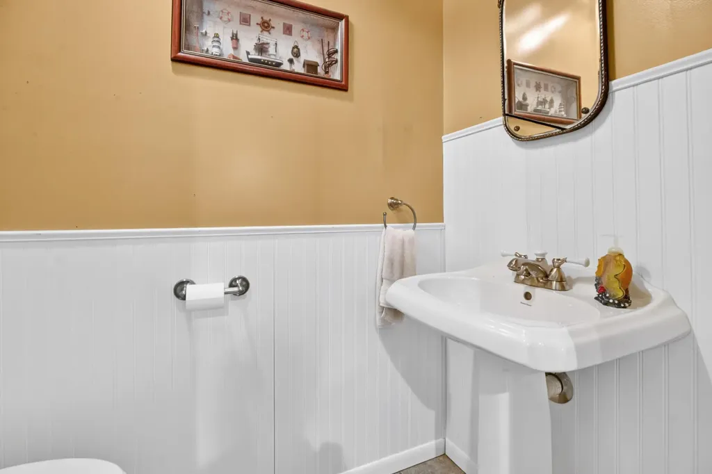 7750 N 32nd Street Richland Village MI 49083