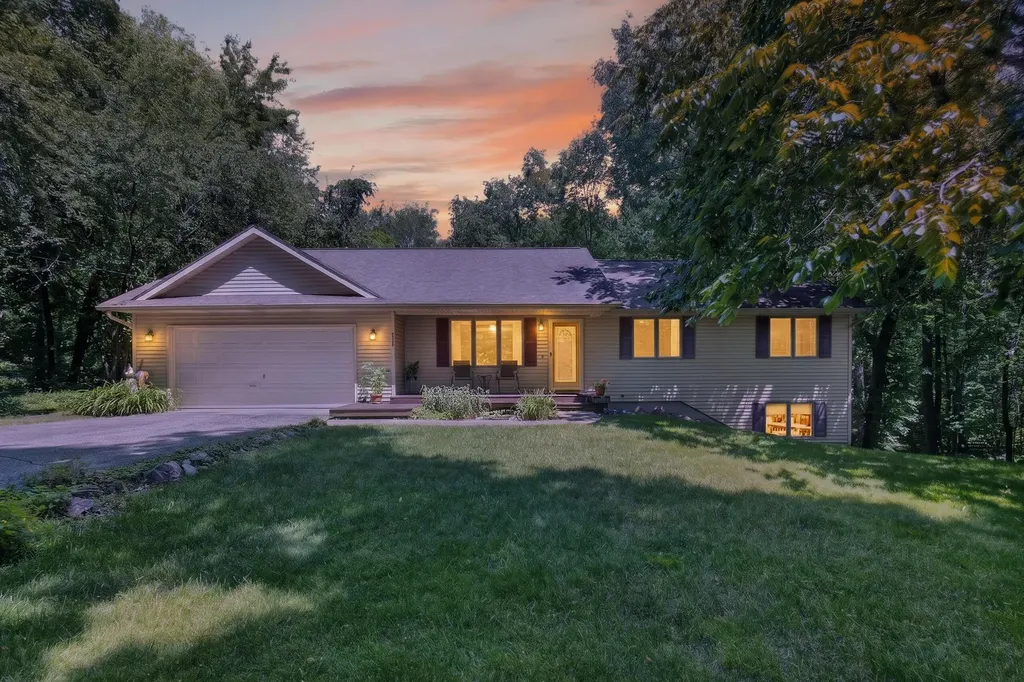 7750 N 32nd Street Richland Village MI 49083