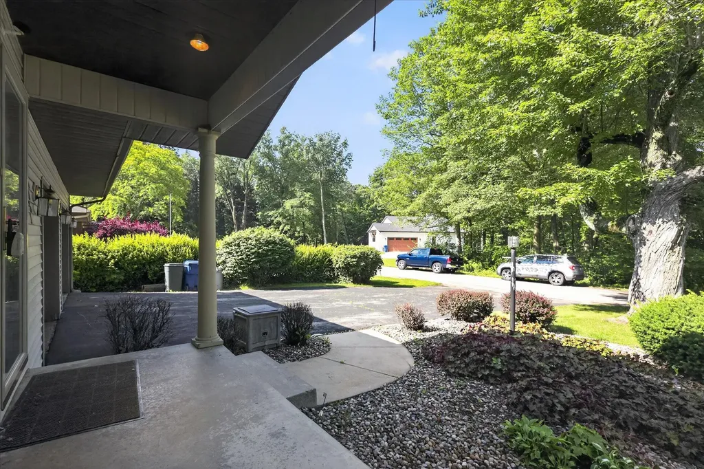 1051 Sylvan Road Benton Charter Township MI 49022