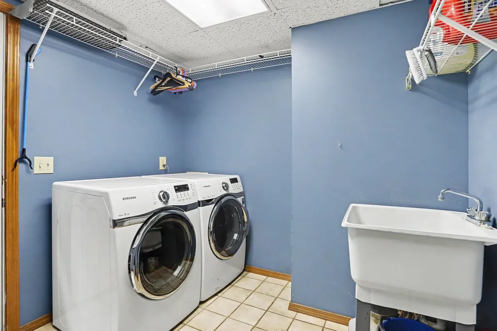 3409 Tamsin Avenue Kalamazoo City MI 49008