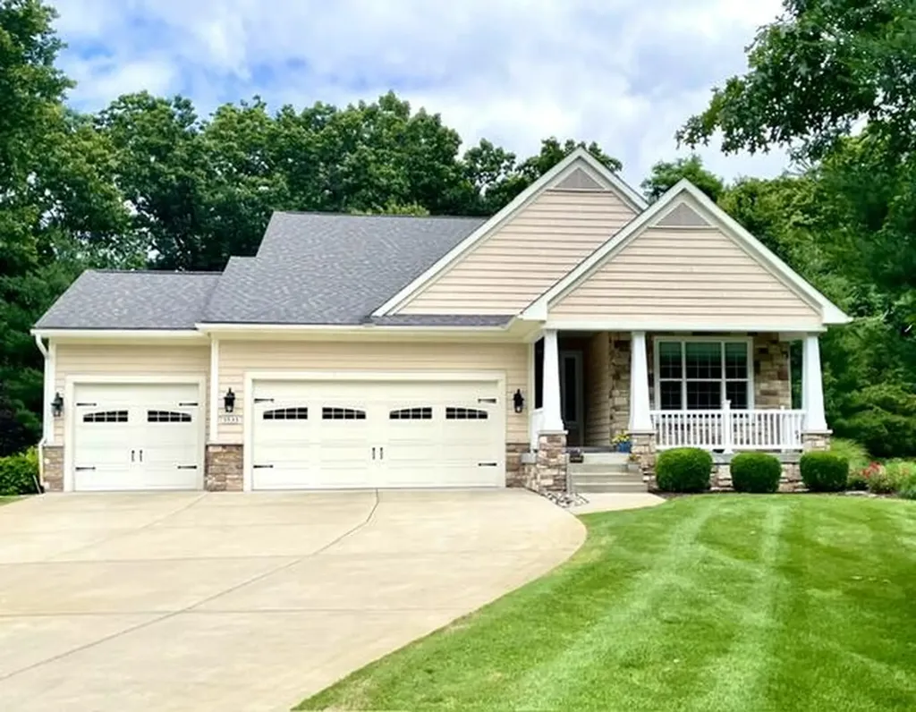 5533 S Red Pine Circle Texas Charter Township MI 49009