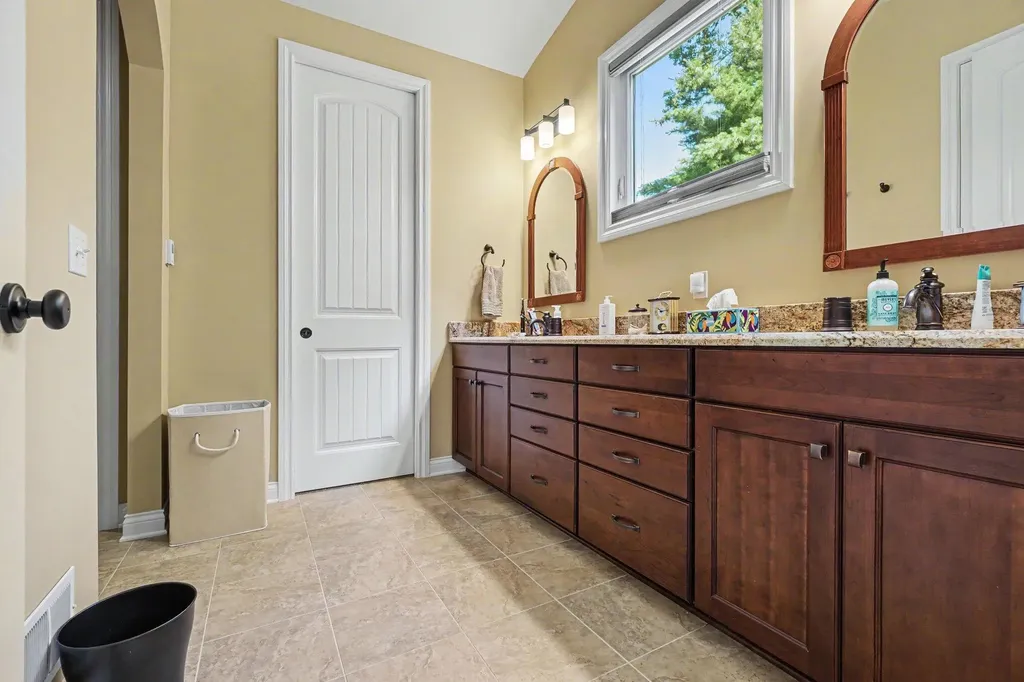 5533 S Red Pine Circle Texas Charter Township MI 49009