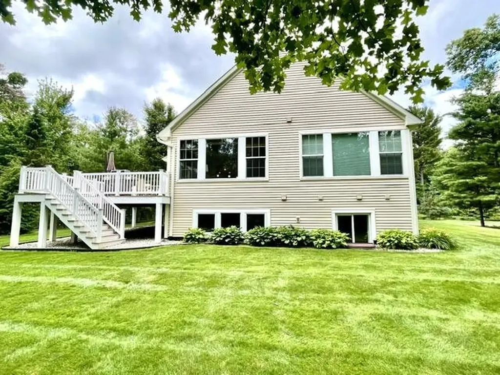5533 S Red Pine Circle Texas Charter Township MI 49009