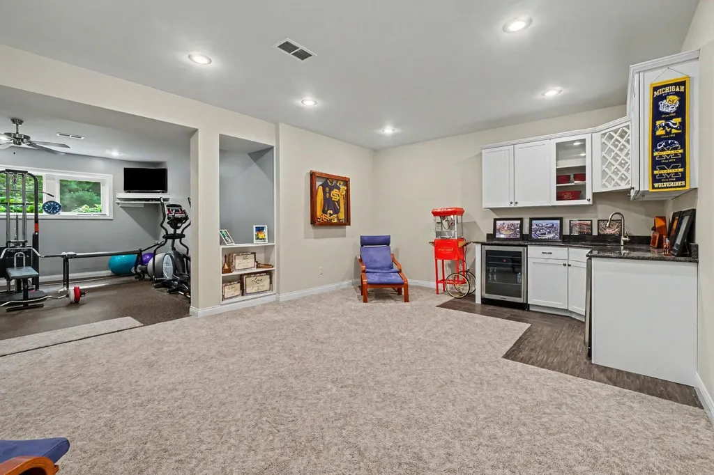 5533 S Red Pine Circle Texas Charter Township MI 49009