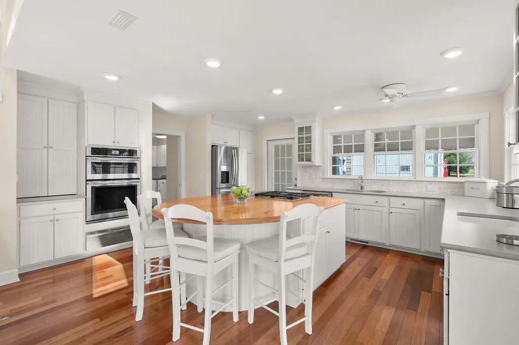449 S Skyview Drive Oshtemo Charter Township MI 49009