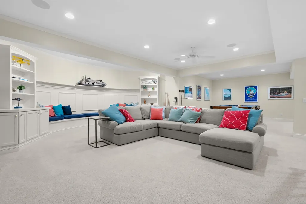 449 S Skyview Drive Oshtemo Charter Township MI 49009