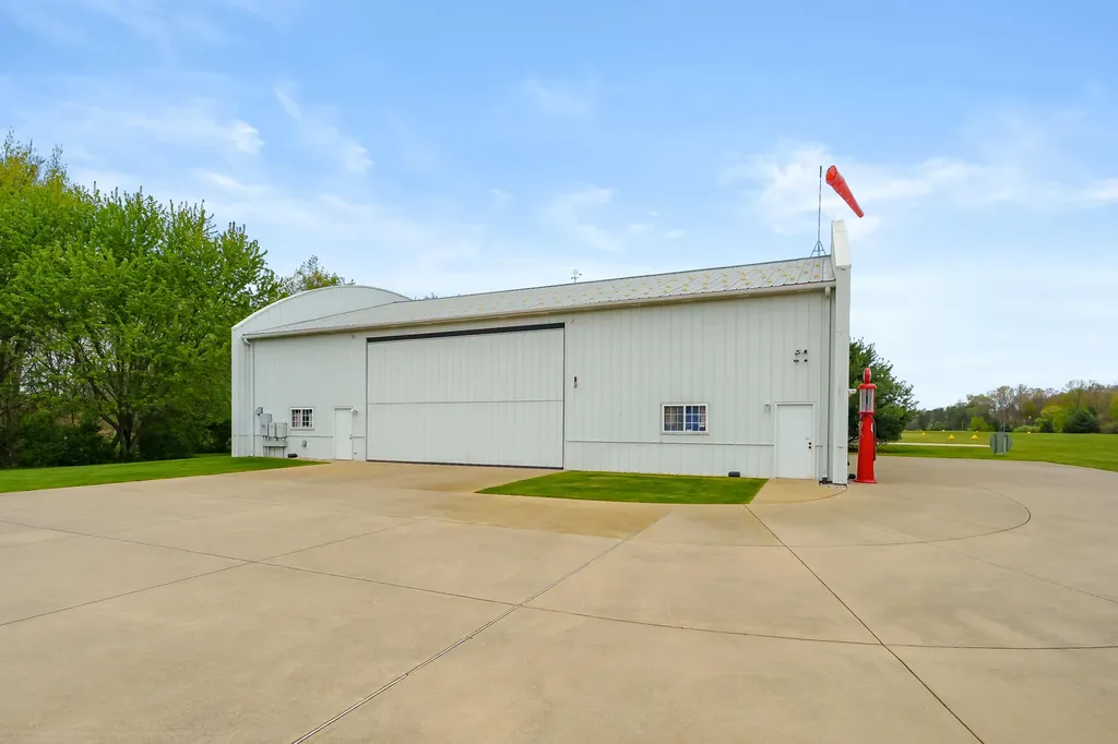 449 S Skyview Drive Oshtemo Charter Township MI 49009