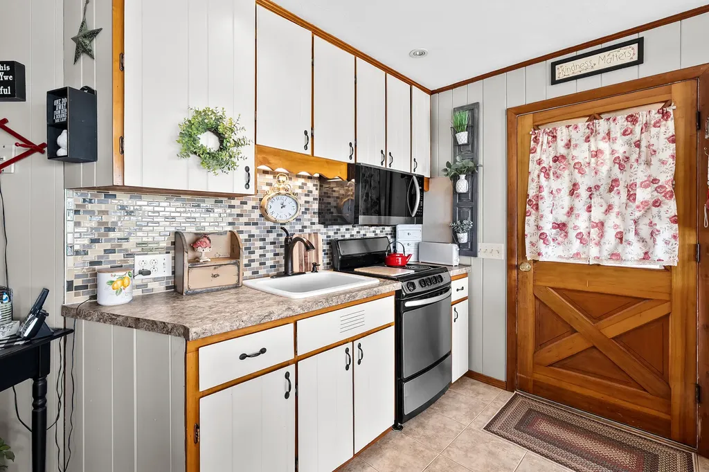 2282 Parker Drive Yankee Springs Township MI 49348