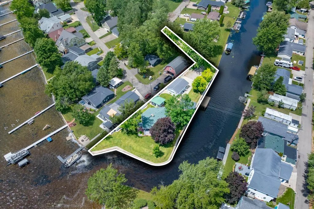 2282 Parker Drive Yankee Springs Township MI 49348
