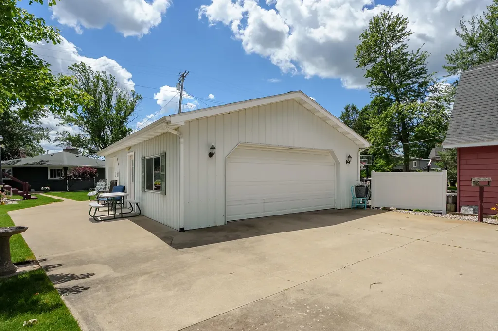 2282 Parker Drive Yankee Springs Township MI 49348