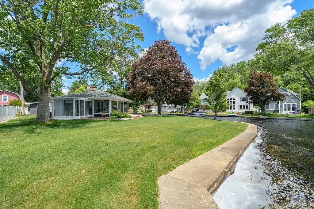2282 Parker Drive Yankee Springs Township MI 49348