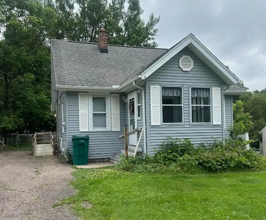 3527 Kent Avenue Kalamazoo City MI 49008