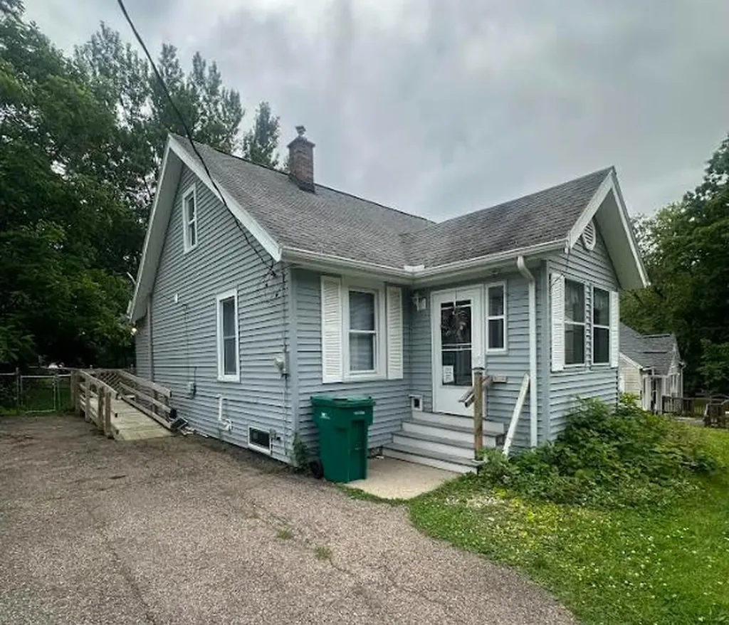 3527 Kent Avenue Kalamazoo City MI 49008