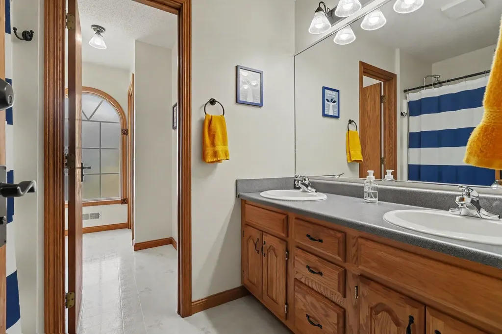 2685 Hunters Point Comstock Charter Township MI 49048