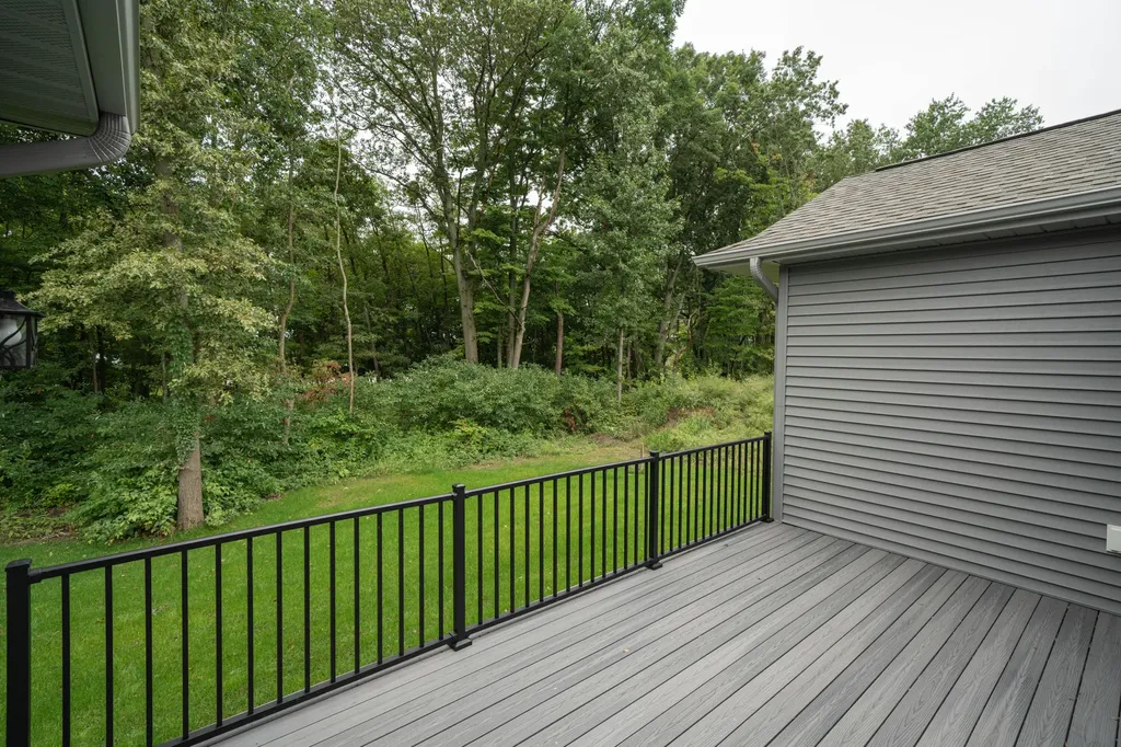 9285 Sassafras Trail Portage City MI 49002