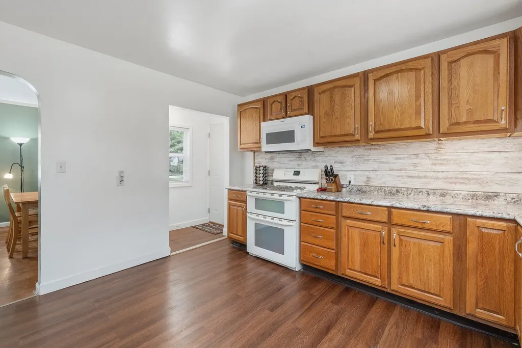 4826 Burt Avenue Oneida Charter Township MI 48837