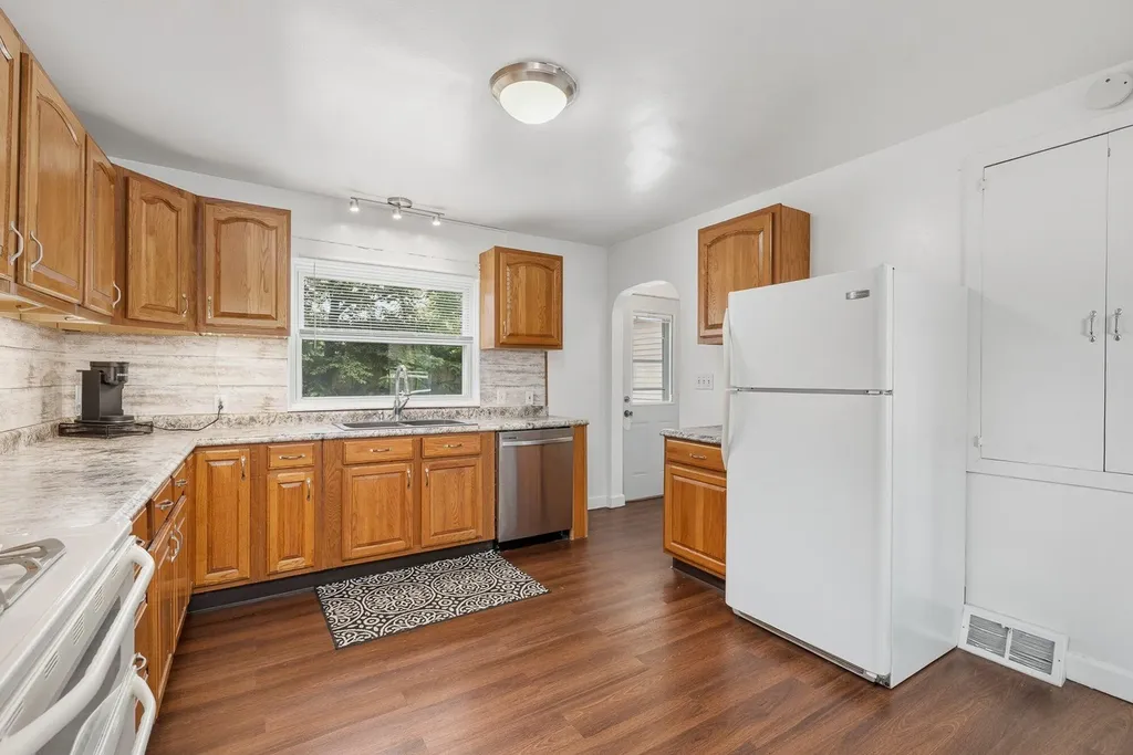 4826 Burt Avenue Oneida Charter Township MI 48837
