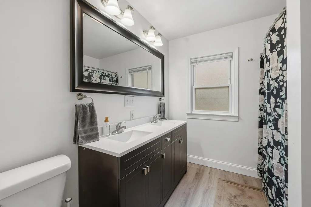 4826 Burt Avenue Oneida Charter Township MI 48837