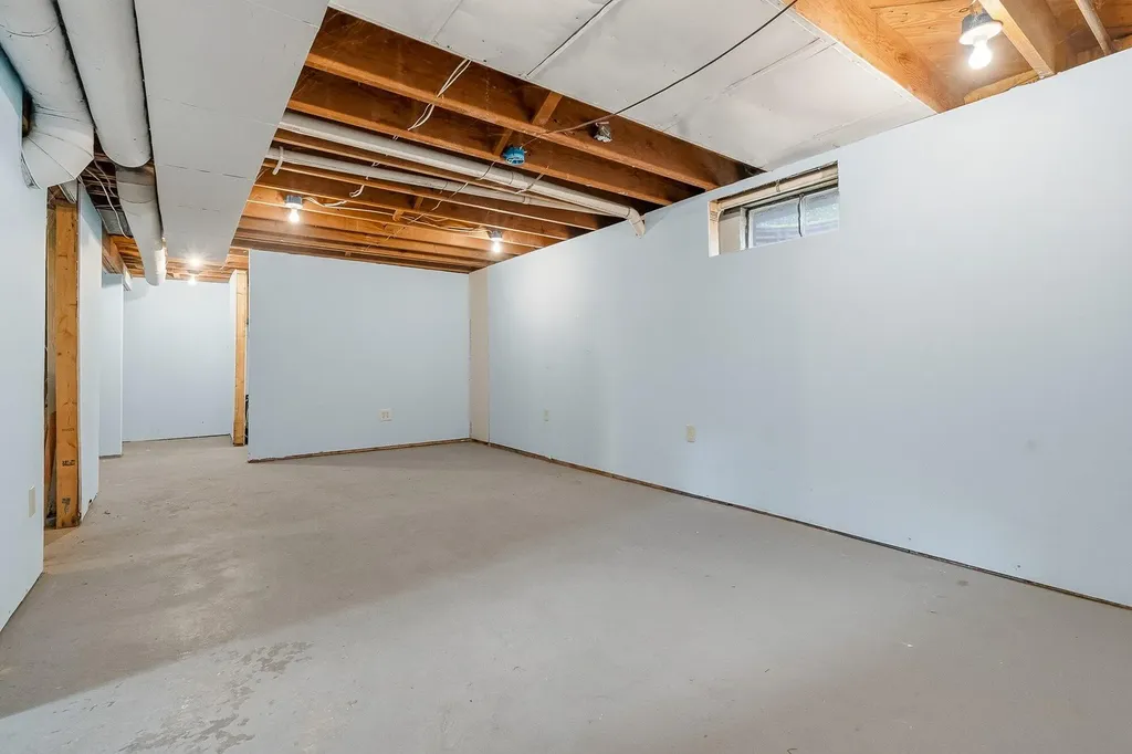4826 Burt Avenue Oneida Charter Township MI 48837