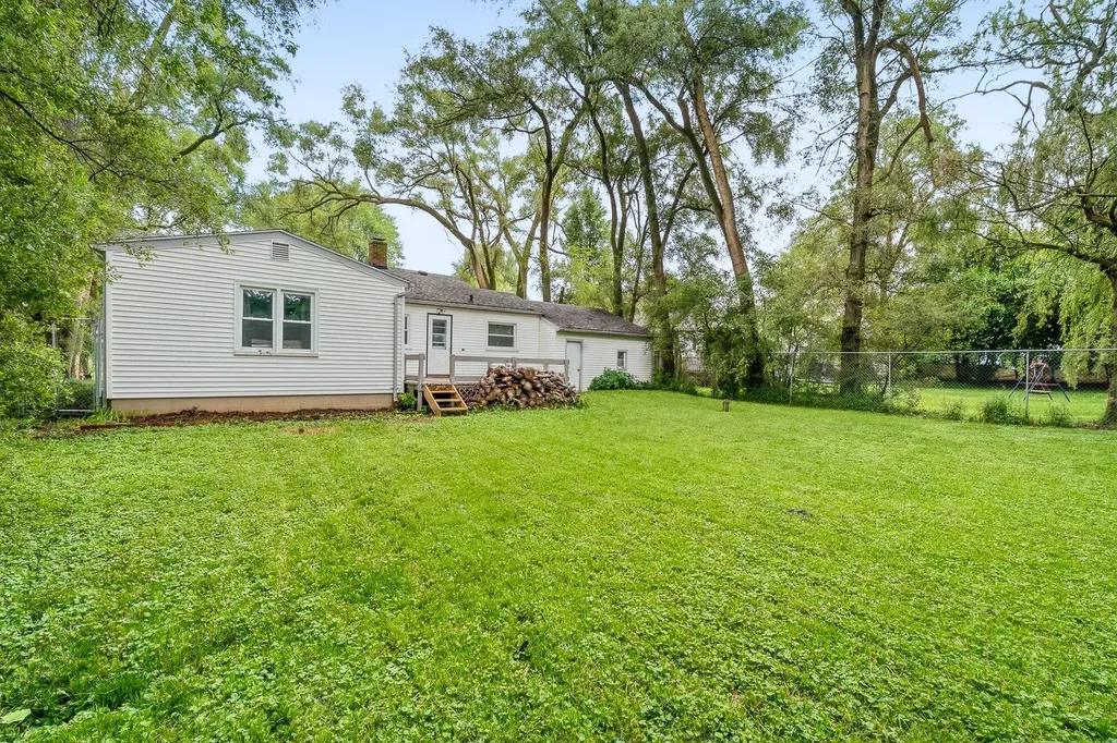 4826 Burt Avenue Oneida Charter Township MI 48837