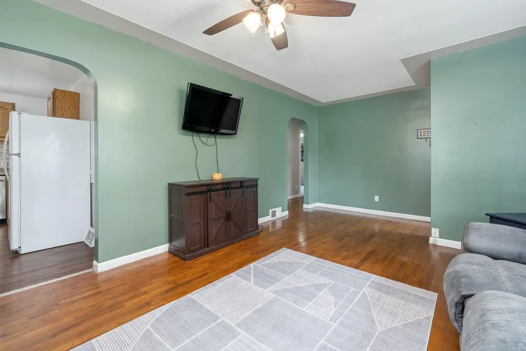 4826 Burt Avenue Oneida Charter Township MI 48837