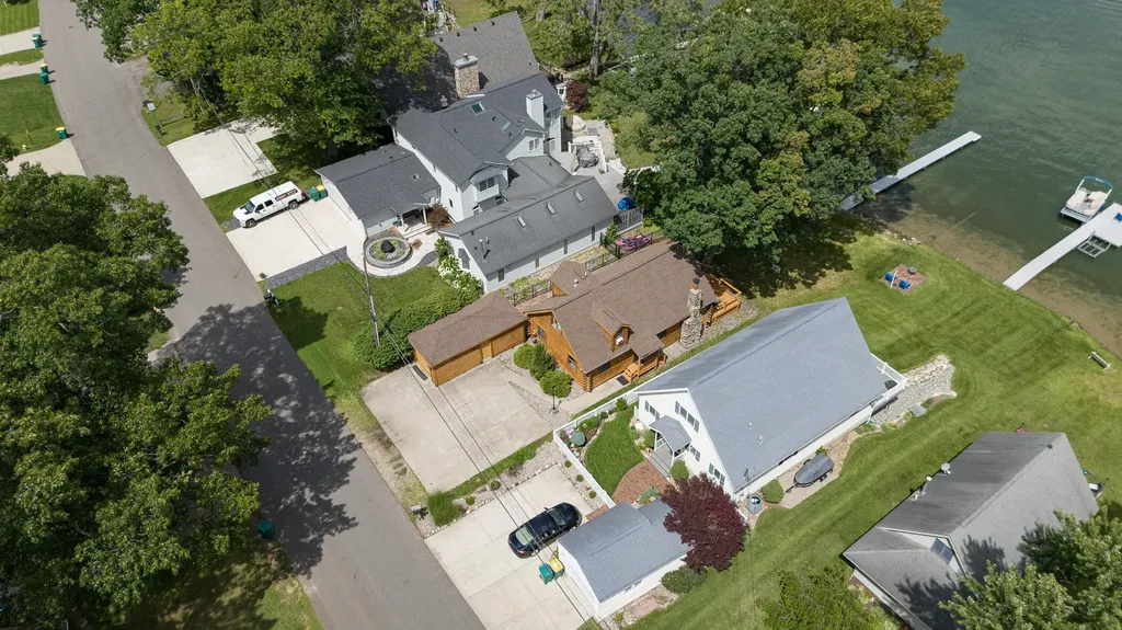 9715 Woodlawn Drive Portage City MI 49002