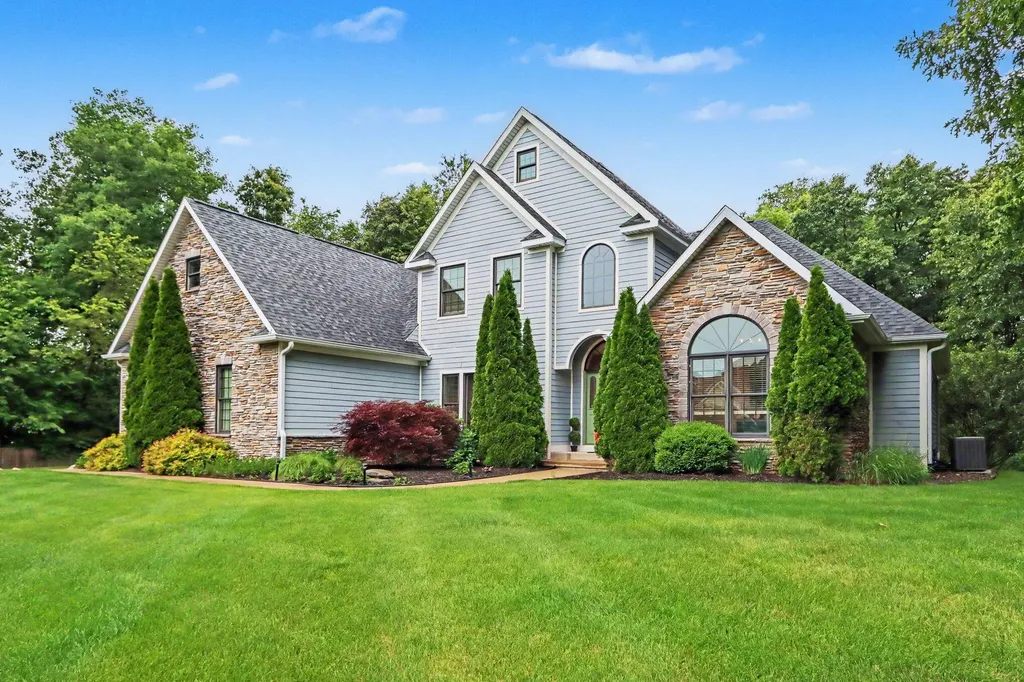 8638 Weeping Pine Lane Texas Charter Township MI 49009