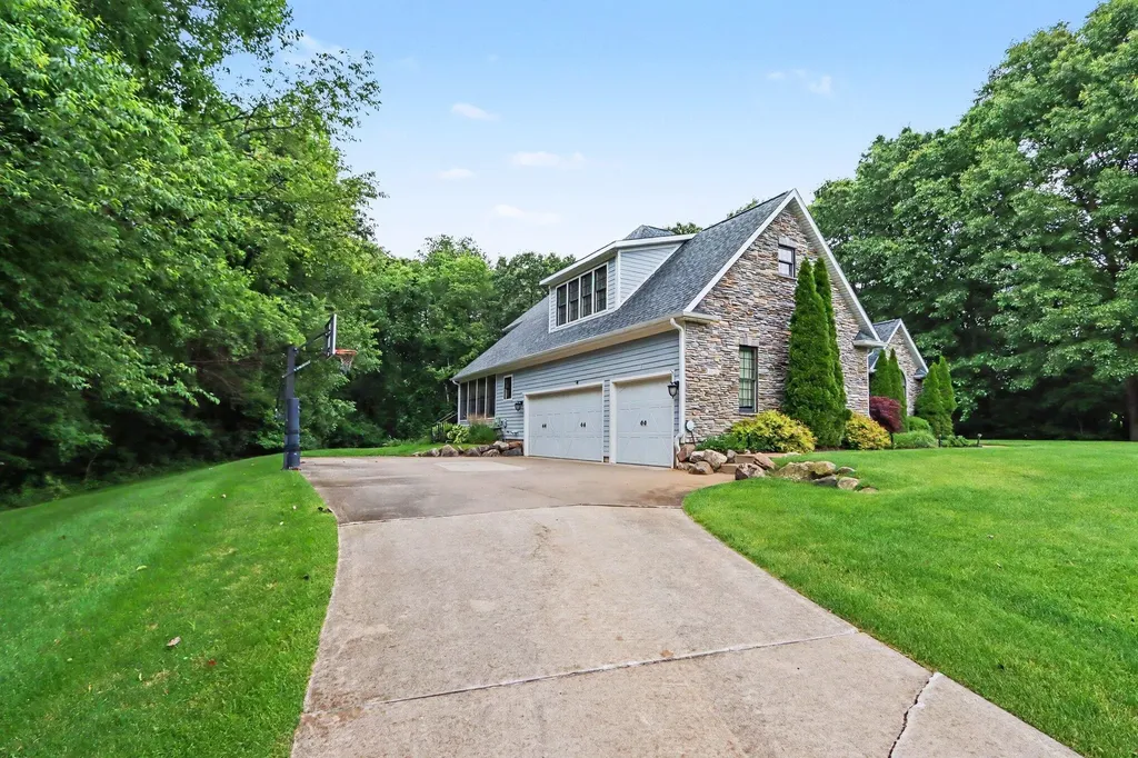 8638 Weeping Pine Lane Texas Charter Township MI 49009