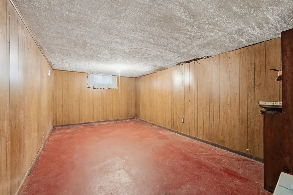 2009 Cambridge Drive Kalamazoo City MI 49001