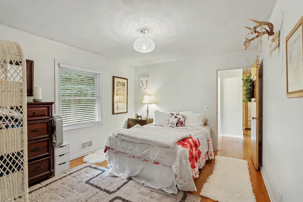 4309 Sunnybrook Drive Kalamazoo City MI 49008