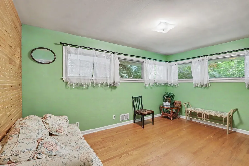 4309 Sunnybrook Drive Kalamazoo City MI 49008