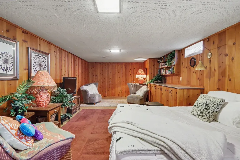 4309 Sunnybrook Drive Kalamazoo City MI 49008