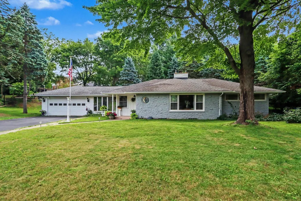 4309 Sunnybrook Drive Kalamazoo City MI 49008