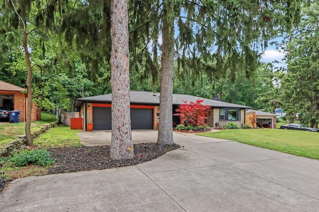 3828 Duke Street Kalamazoo City MI 49008