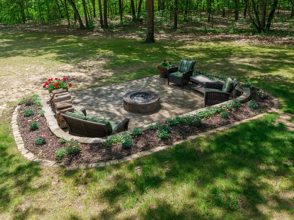 52120 Kern Drive Flowerfield Township MI 49093