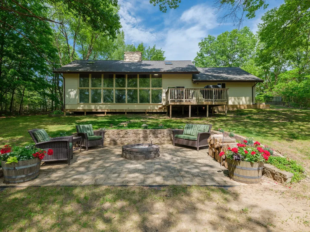 52120 Kern Drive Flowerfield Township MI 49093