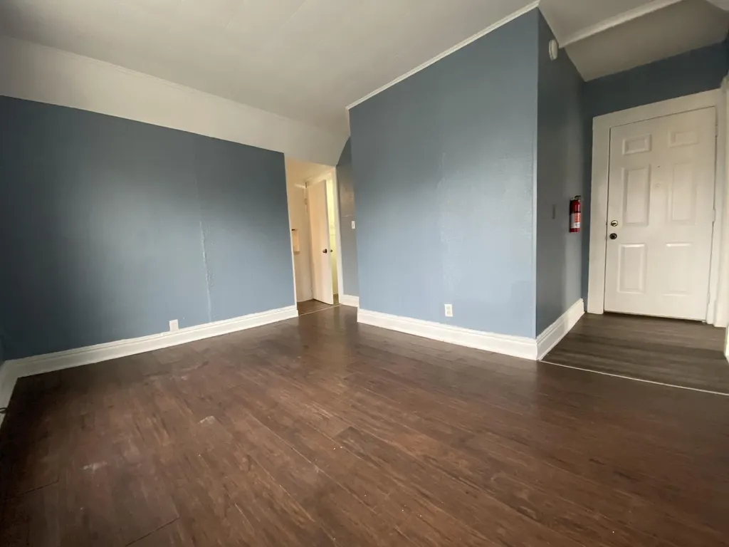 609 Pearl Street Kalamazoo City MI 49007