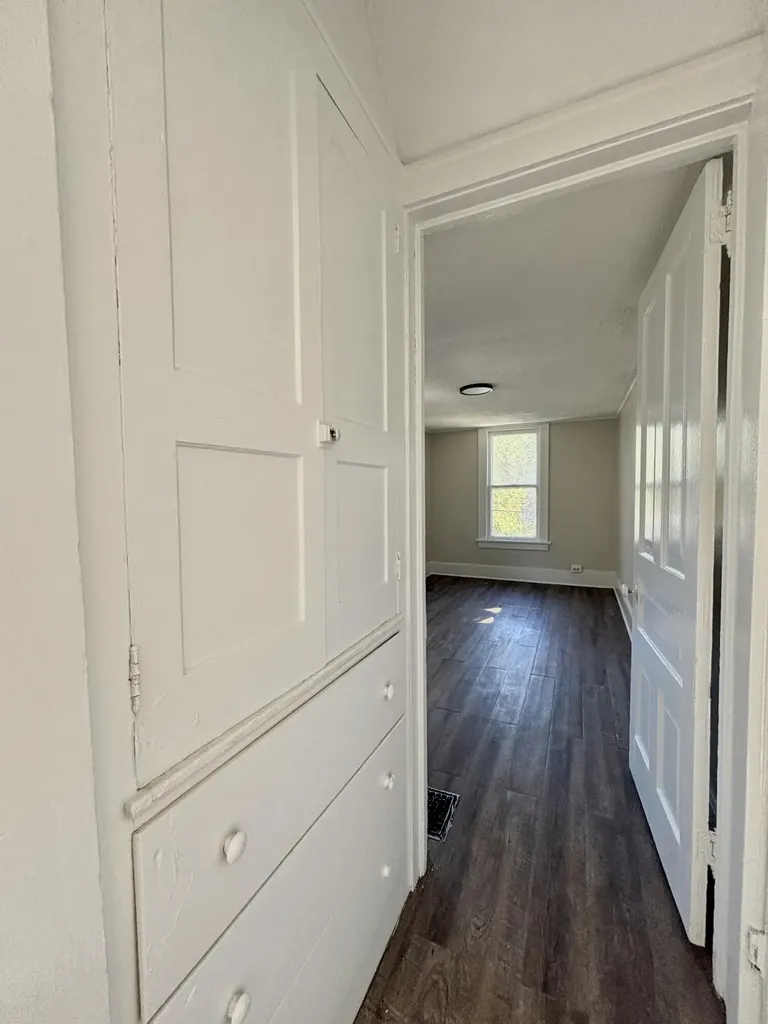 609 Pearl Street Kalamazoo City MI 49007