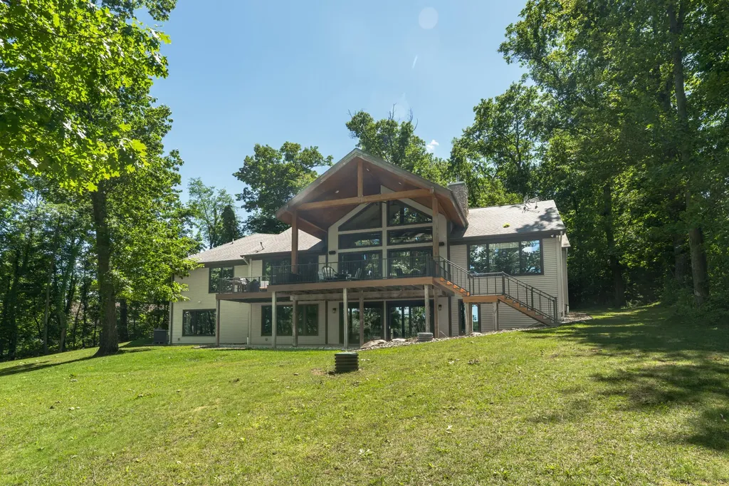 14295 Peninsula Drive Charleston Township MI 49053