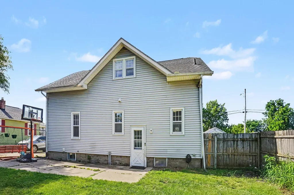 414 Surby Avenue Battle Creek City MI 49015